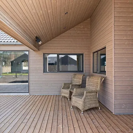 Semesterbostad Lovely In With Sauna